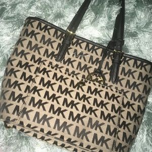 Micheal Kors bag